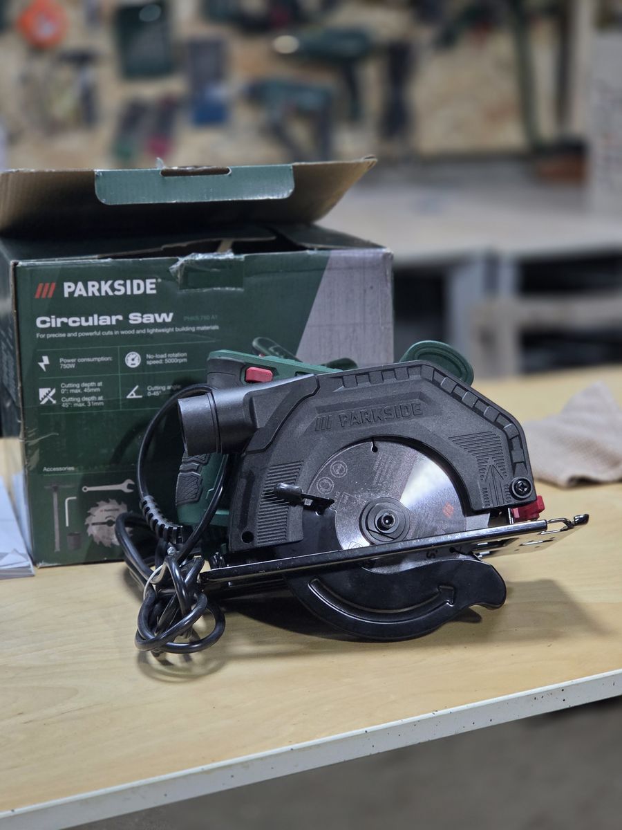Parkside elektromos kézi körfűrész